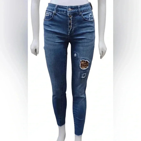 Tahari Evelyn Distressed Patchwork High Rise Skinny Jeans  Size 4/27 - Picture 2 of 16